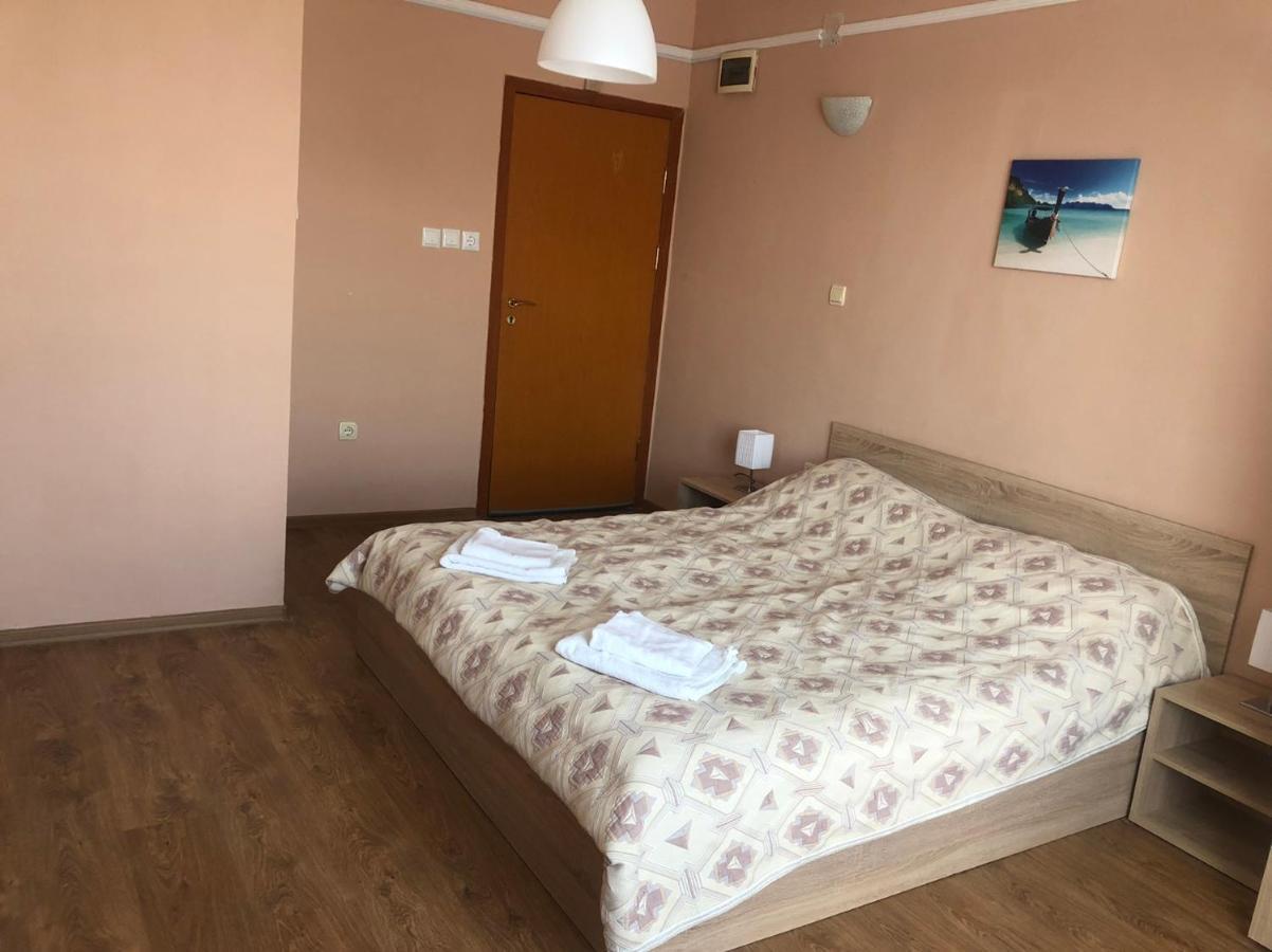 Family Hotel Saint Peter Saints Constantine and Helena Exteriör bild