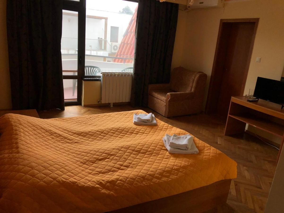 Family Hotel Saint Peter Saints Constantine and Helena Exteriör bild